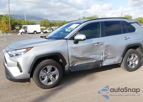 2025 Toyota Rav4 Xle z USA, uszkodzony, nr VIN JTMW1RFV2SJ032007